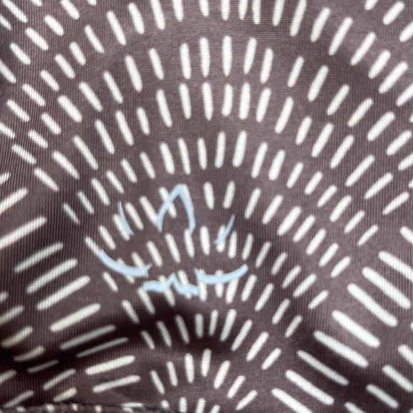 Beyond Yoga Lux Midi Leggings in Etched Fan - Picture 5 of 12